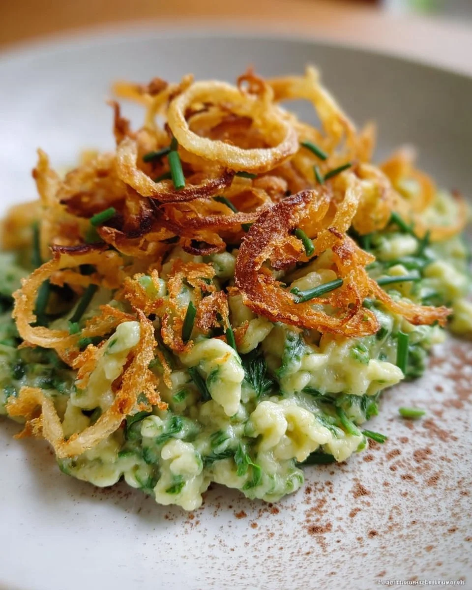 Bärlauch-Käsespätzle mit selbstgemachten Röstzwiebeln